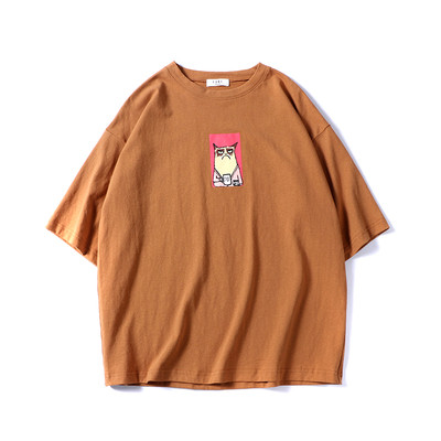 πουκάμισο του σύγχρονου ανθρώπου με 3/4 μανίκια και απλικέ «Γκρινιάρης γάτα»