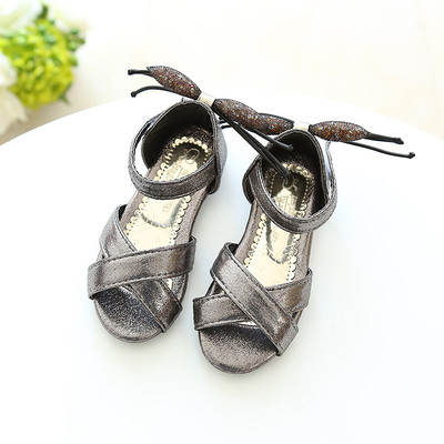 Лъскави детски сандали за момичета с красива 3D декорация