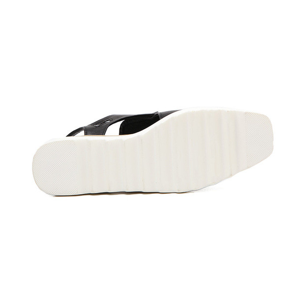 Γυναικεία αθλητικά παπούτσια - σανδάλι σε υψηλή πλατφόρμα