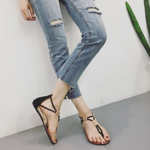 Κυρίες περιστασιακά σανδάλια σε μεταλλικές γη διακοσμημένο σε μαύρο και πράσινο