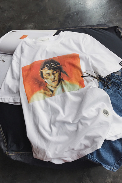 πουκάμισο Μεγάλη ανδρών με ένα σύγχρονο floral print