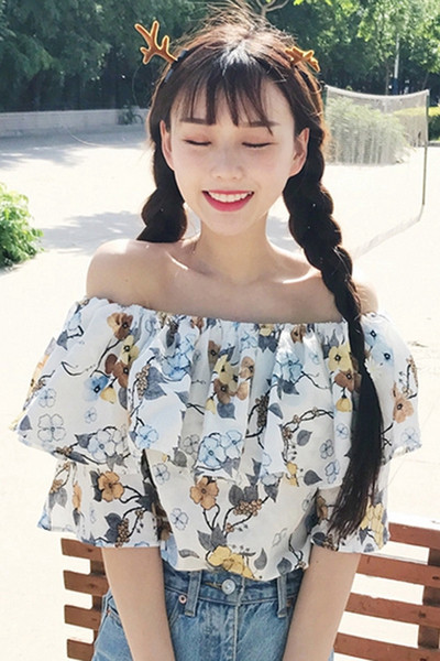 Πολλά φρέσκα κυρίες μπλούζα με γυμνά ώμους, βολάν και floral