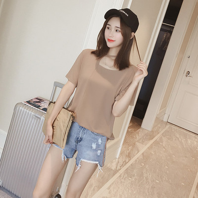 Μεγάλη τζιν σορτς για την άνοιξη και το καλοκαίρι