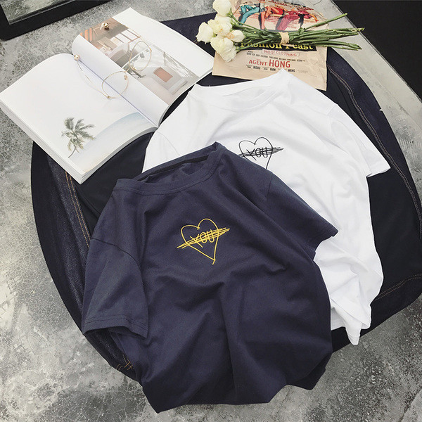 περιστασιακό πουκάμισο Μοναδικό άνδρες με κοντά μανίκια και ενδιαφέρουσα κεντημένη καρδιά