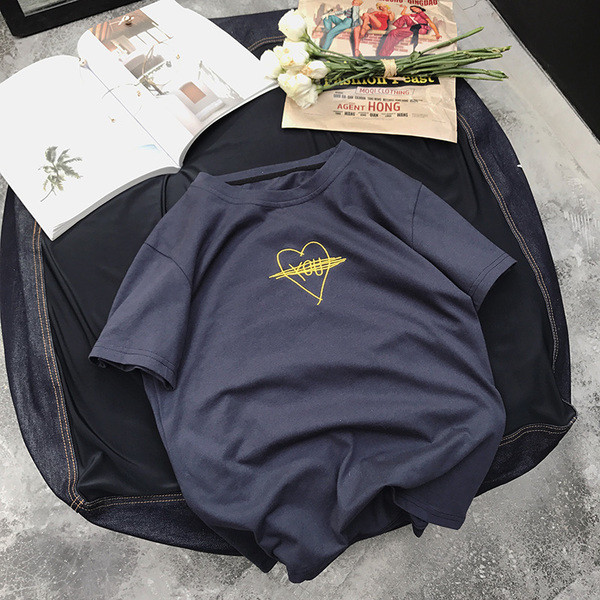 περιστασιακό πουκάμισο Μοναδικό άνδρες με κοντά μανίκια και ενδιαφέρουσα κεντημένη καρδιά