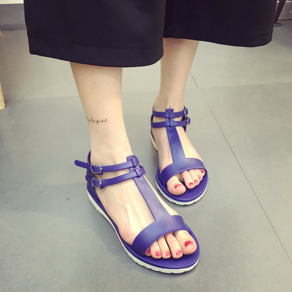 Οι γυναίκες άνετα σανδάλια από πλαστικό σε διάφορα χρώματα