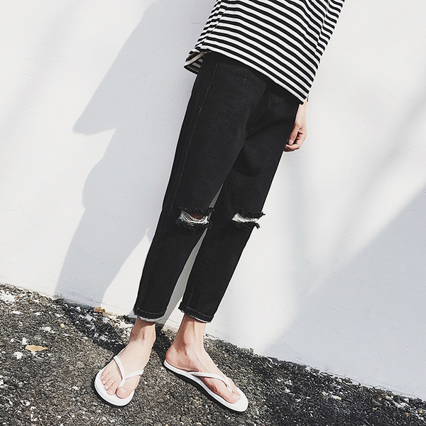 Κομψή κάνει παντελόνι τζιν κατακερματισμένη αρσενικό