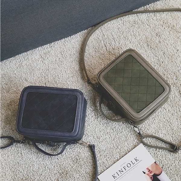 Κομψό μίνι μοντέλο τσάντα με φόδρα