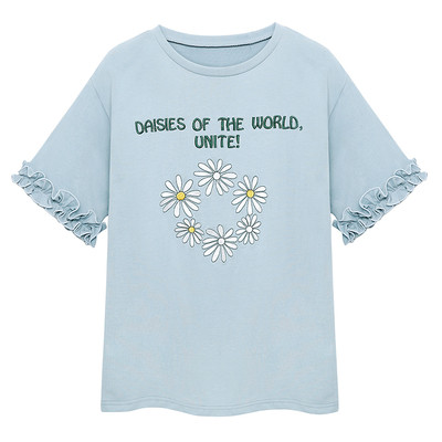 μπλούζα φρέσκα γυναικεία σημειώνονται izborazhenie και λουλούδια σε μπλε