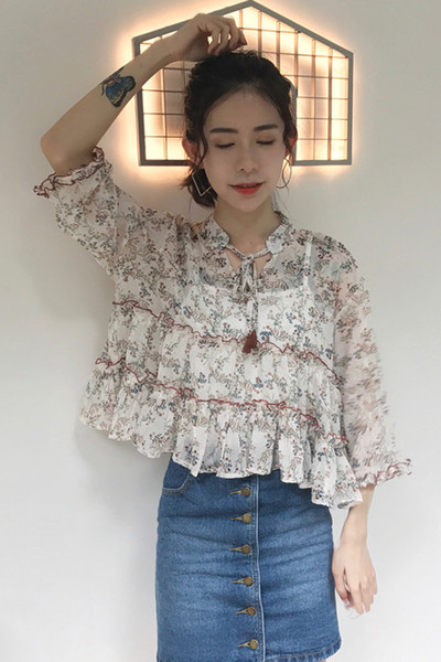 Δωρεάν ημιδιαφανές κυρίες πουκάμισο με φυτικά μοτίβα