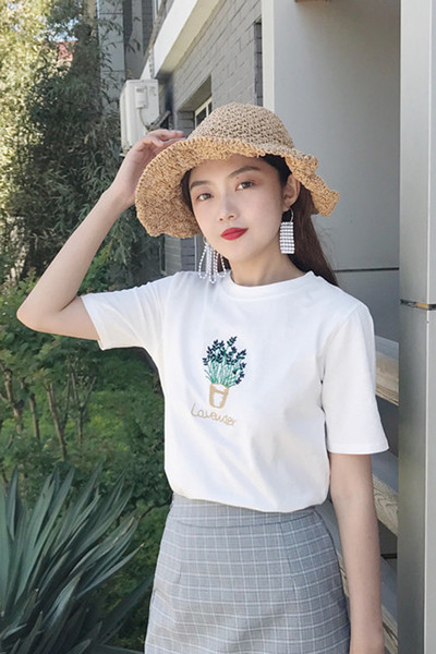 Casual κορυφές σε μαύρο και άσπρο εικόνας