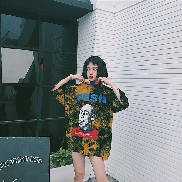 Τύπος χιτώνα φίλος κομψές κυρίες με δύο χρώματα