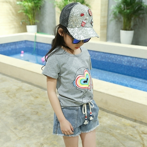 Модерна детска памучна тениска с къс ръкав за момичета с принт сърце