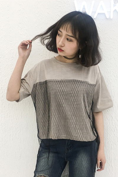 Κομψό κυρίες μπλούζα με 3/4 μανίκια και καθαρό διακόσμηση του χρέους