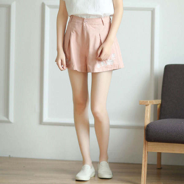 σορτς κυρίες βαμβάκι σε δύο χρώματα με κεντημένα λουλούδια