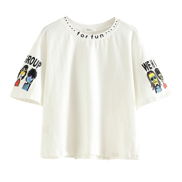 Κυρίες T-shirt με φαρδιά μανίκια και ενδιαφέρουσες εφαρμογές στα μανίκια και γιακά