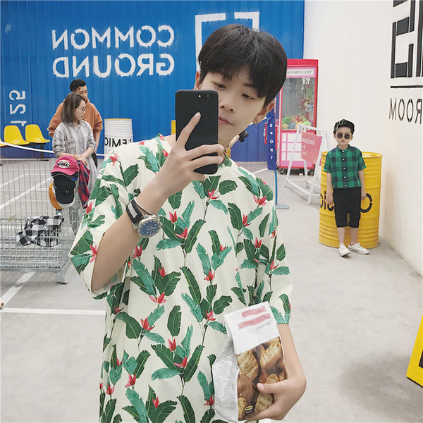 Αντρικά κομψό T-shirt με φυτικά μοτίβα και 3/4 μανίκια, δωρεάν μοντέλο