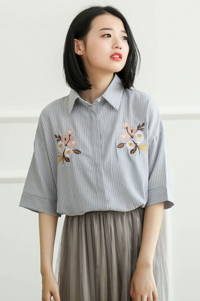 shirt Οι γυναίκες με μεγάλη 3/4 μανίκια, κεντημένα λουλούδια και ρίγες