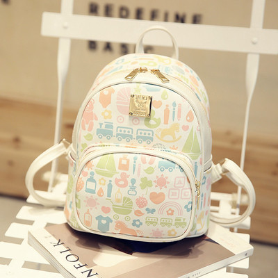 Модерна дамска чанта с картинки в бял и розов цвят