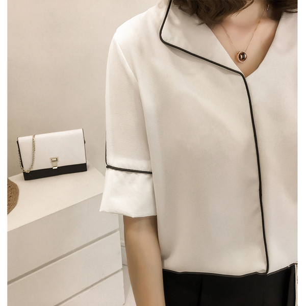 μπλούζα κομψές κυρίες με 3/4 μανίκια και V-λαιμός - μαύρο και άσπρο έκδοση