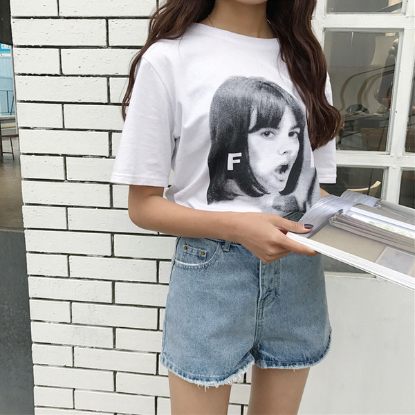 σορτς Κομψό κυρίες με υψηλή μέση σε φωτεινά χρώματα