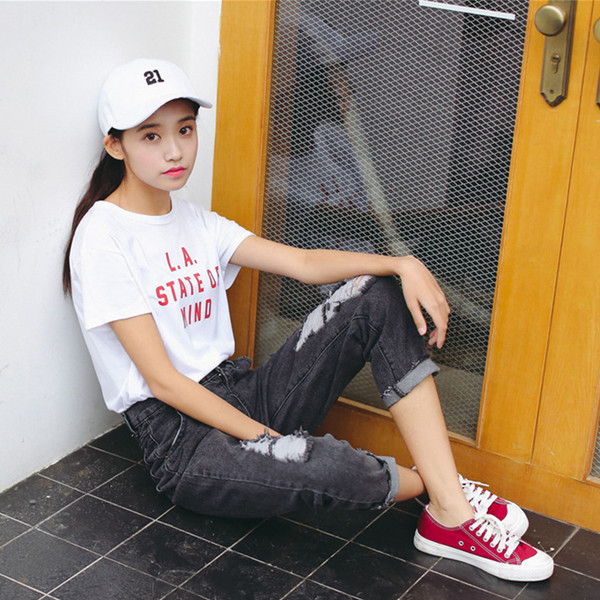 Μοντέρνα γυναικεία τζιν  Boyfriend σε γκρι χρώμα και σχισμένα με ψηλή μέση