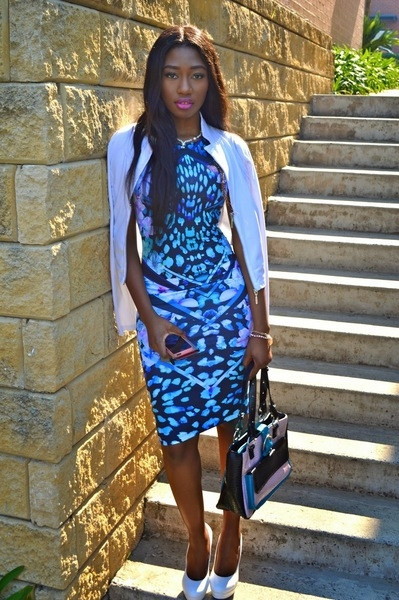 Κομψό κυρίες φόρεμα στο σώμα, μήκος γόνατο μπλε