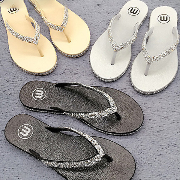 Casual γυναικείες παντόφλες με πέτρες σε μαύρο, γκρι και κίτρινο χρώμα