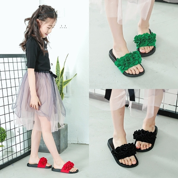 Πολύ λεπτές κυρίες περιστασιακή παντόφλες με όμορφη κορδέλα και αντιολισθητική σόλα