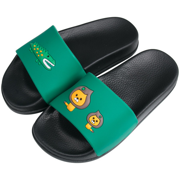 Παντόφλες για τα αγόρια και τα κορίτσια με τις εικόνες των ζώων σε διάφορα χρώματα