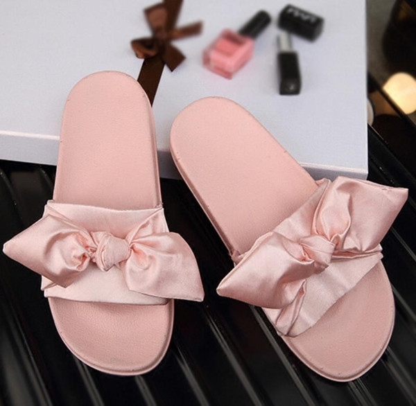 Υπέροχες παντόφλες ημέρας κυρίες με όμορφη κορδέλα - 4τμ