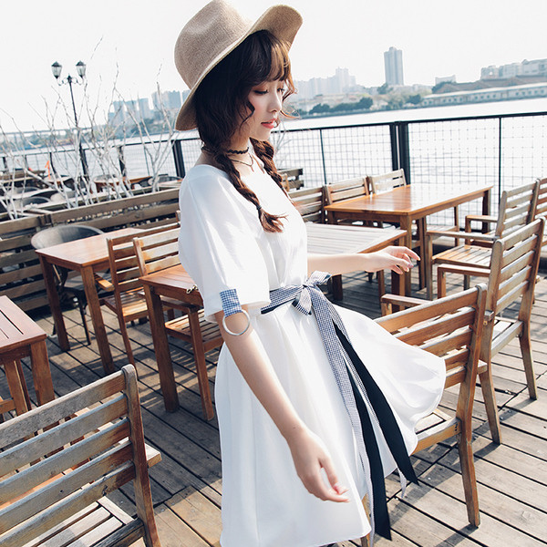 Κομψό κυρίες σιφόν φόρεμα με κρέμονται σύνδεση ιμάντα - έκδοση με και χωρίς πλάτη