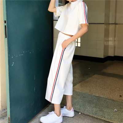 Καθημερινά κιτ κυρίες που περιλαμβάνει ευρύ 7/8 παντελόνι και ένα πουκάμισο με μακριά μανίκια