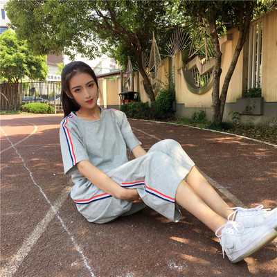 Καθημερινά κιτ κυρίες που περιλαμβάνει ευρύ 7/8 παντελόνι και ένα πουκάμισο με μακριά μανίκια