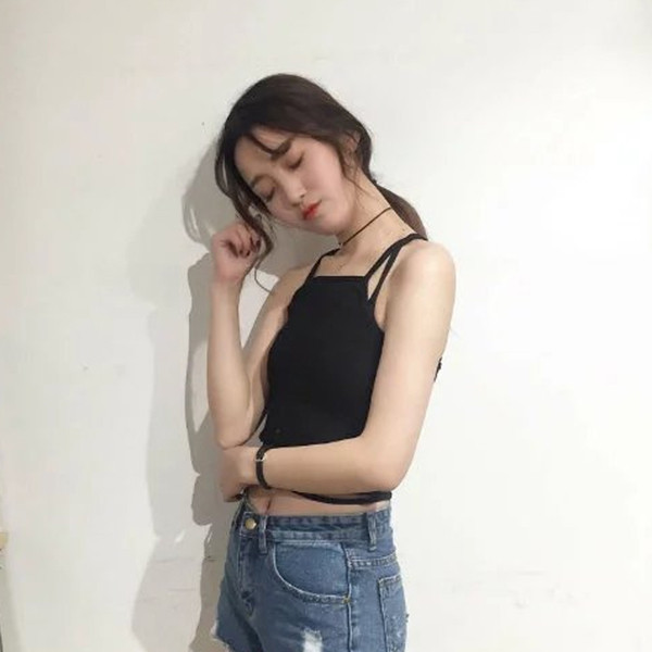 οροφή της δεξαμενής Πολύ ενδιαφέρον κυρίες με διασυνδέσεις κοιλιά