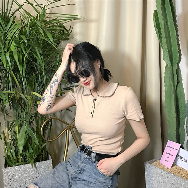 Πολύ κομψό κυρίες T-shirt με κοντά μανίκια και ζιβάγκο - 2tsvyata