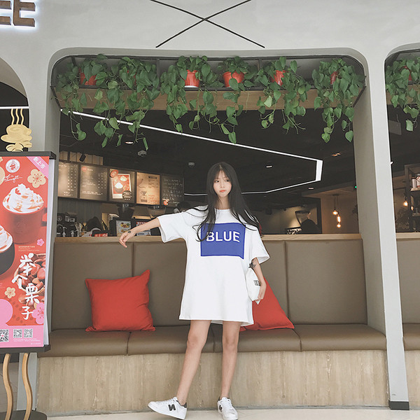 Κυρίες ευρύ τύπου μπλούζα χιτώνα με μακριά μανίκια και γράμματα στο στήθος