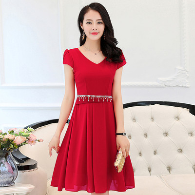 Κομψό βράδυ κυρίες φόρεμα σε δύο μοντέρνα χρώματα