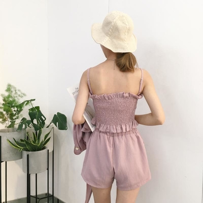 Μεγάλη κυρίες που από τρία μέρη, σε τέσσερα διαφορετικά χρώματα