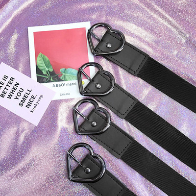 ζΖνη Awesome γυναίκες με όμορφες πόρπη σε σχήμα καρδιάς