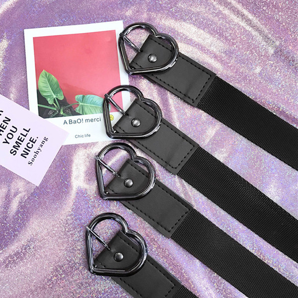 ζΖνη Awesome γυναίκες με όμορφες πόρπη σε σχήμα καρδιάς