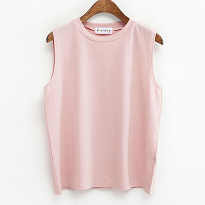 Αθλητισμός και κομψές κυρίες shirt - ιδανικό για τις ζεστές μέρες του καλοκαιριού