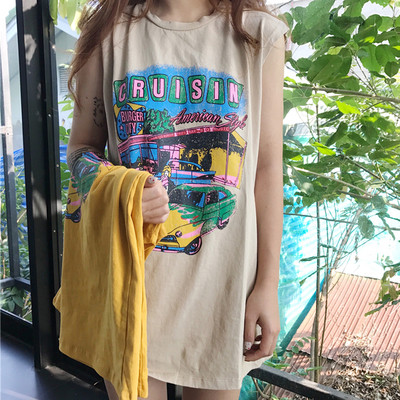 Πολύ ενδιαφέρον κυρίες μακρύ αμάνικη μπλούζα - στυλ τουνίκ με χρωματιστά εκτύπωσης