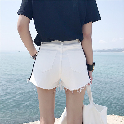 Κομψή ασύμμετρη σύντομο παντελόνι τζιν με ρίγες