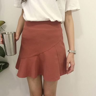 φούστα Καθημερινά πολύ ενδιαφέρουσα κυρία με ενδιαφέρουσες γωνίες