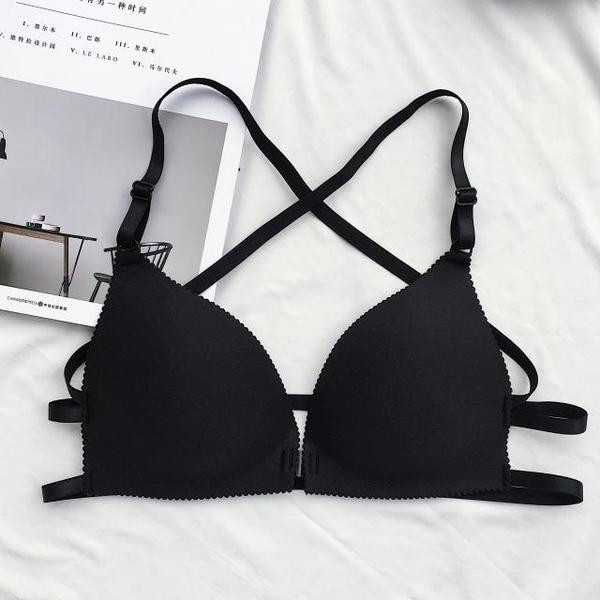 Κομψό σουτιέν με αιχμηρά άκρα και ενδιαφέροντα τα χέρια μέσα