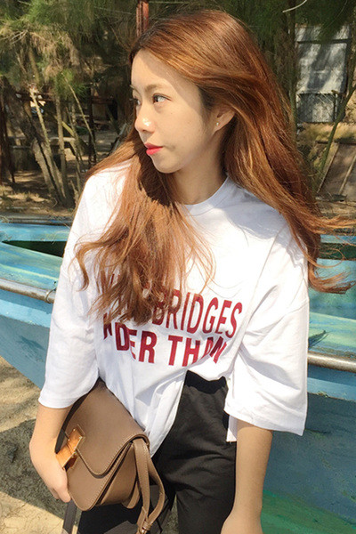 Μακριά μεγάλη shirt σε διάφορα χρώματα με 3/4 μανίκια και λεζάντα