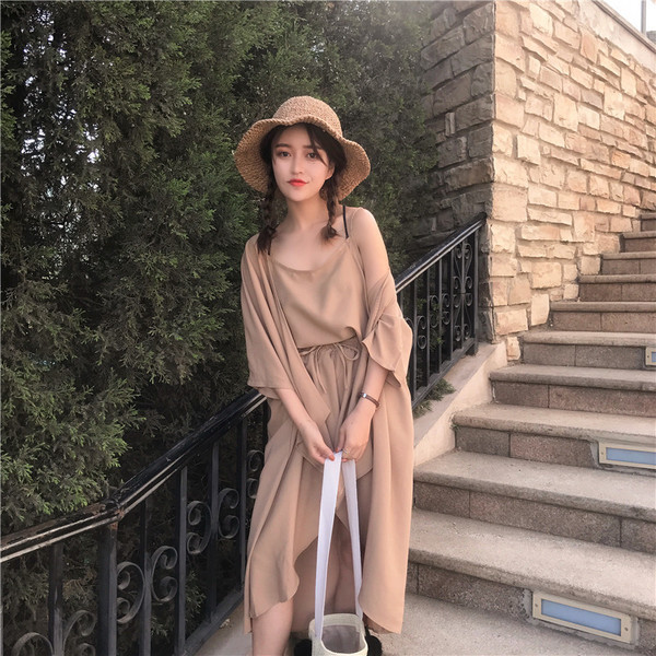 το καλοκαίρι σύνολο Πολλές κομψό γυναικών από τρία μέρη