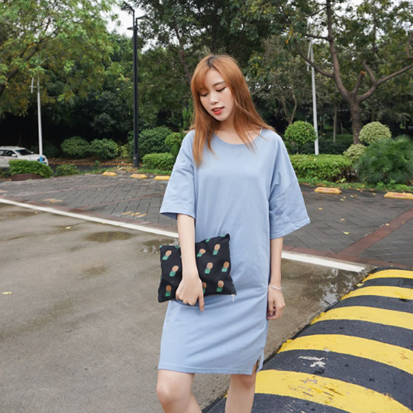 Μεγάλη κυρίες μακρύ και ευρύ πουκάμισο με κοντά μανίκια - τύπος χιτώνα