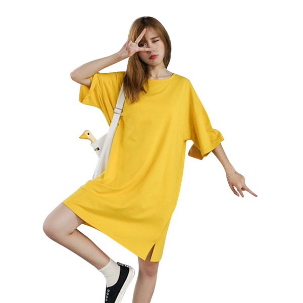 Μεγάλη κυρίες μακρύ και ευρύ πουκάμισο με κοντά μανίκια - τύπος χιτώνα